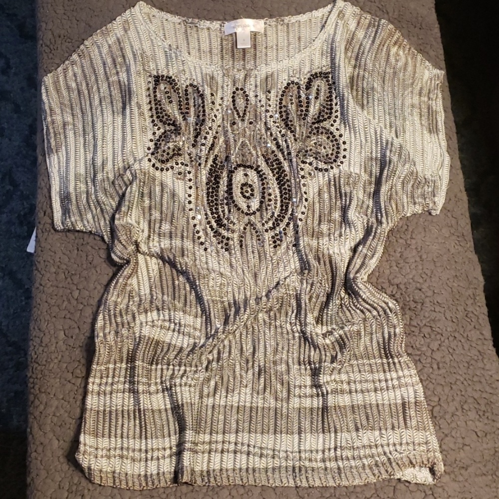 Dress Barn top sz-S, fits like a M/L